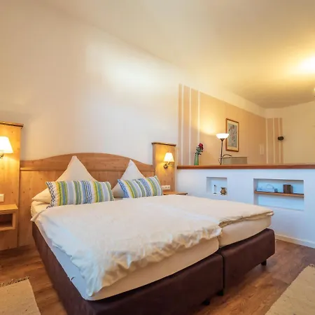 Hotel B-eathouse Eventhotel & Zur Post *
