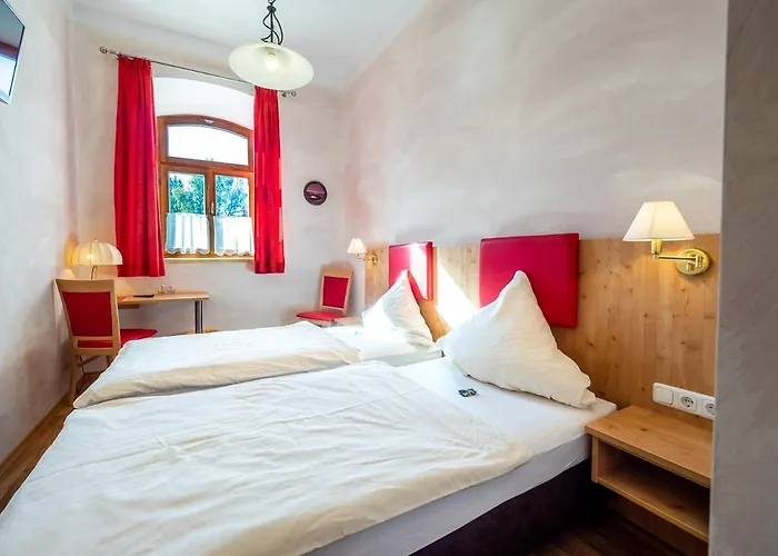 Hotel B-eathouse Eventhotel & Zur Post *