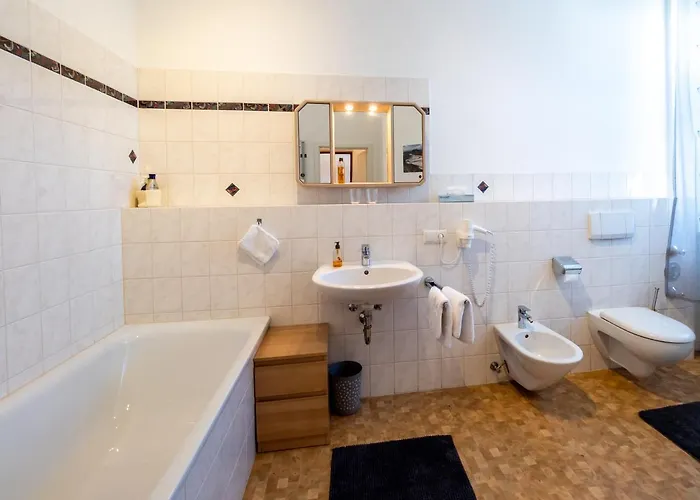 B-eathouse Eventhotel & Zur Post Hotel *