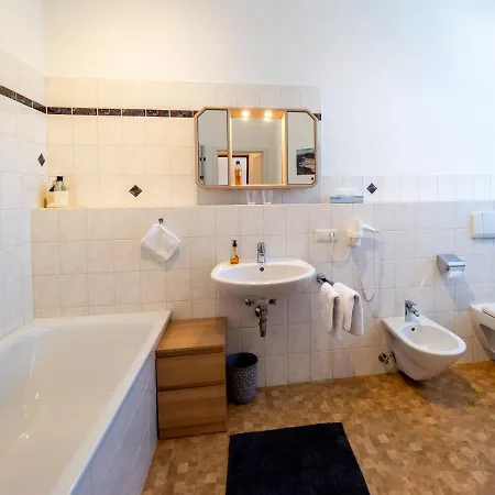 B-eathouse Eventhotel & Zur Post Hotel *