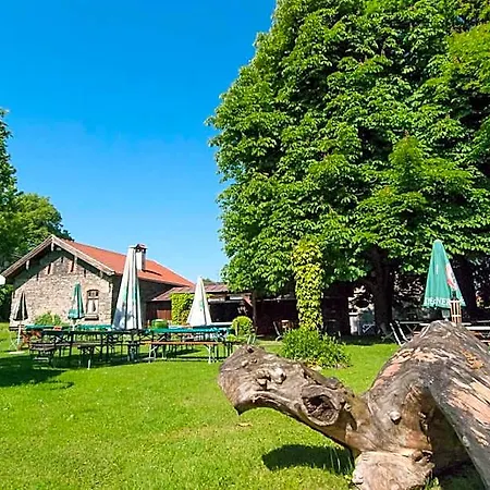 B-eathouse Eventhotel & Zur Post * Obing